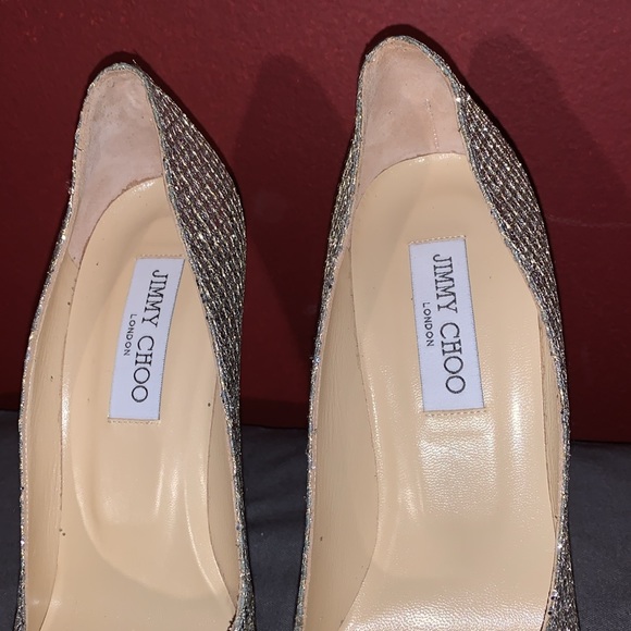 ABSOLUTELY GORGEOUS AUTHENTIC JIMMY CHOO, LONDON, GOLD SHIMMER material. - Picture 2 of 11